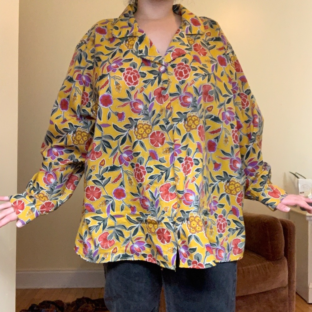 Beautiful patterned long sleeve - Picture 4 of 8